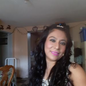 Meet your Posher, Amarilis